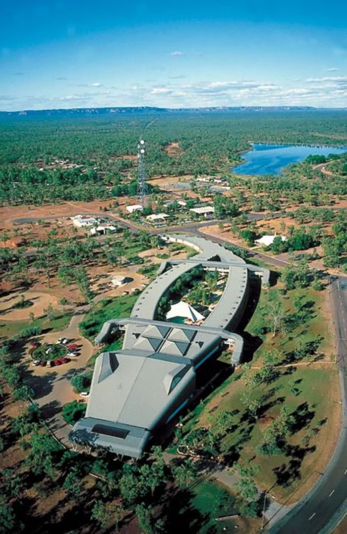This ‘High Australian Architecture’ Gem Is Up For Sale