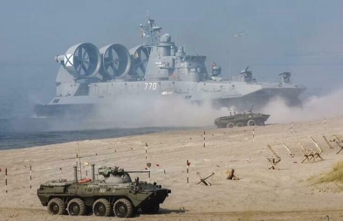 These Absolute Unit Giants Are So Big, They’ll Make Your Jaw Drop!