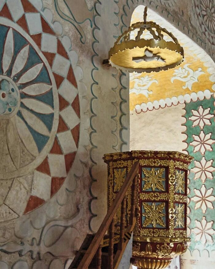 20,000 Books and Other Crazy Interiors That Totally Mess with Your Mind