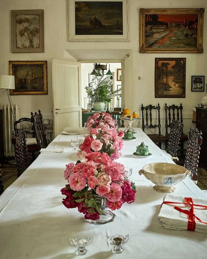 20,000 Books and Other Crazy Interiors That Totally Mess with Your Mind