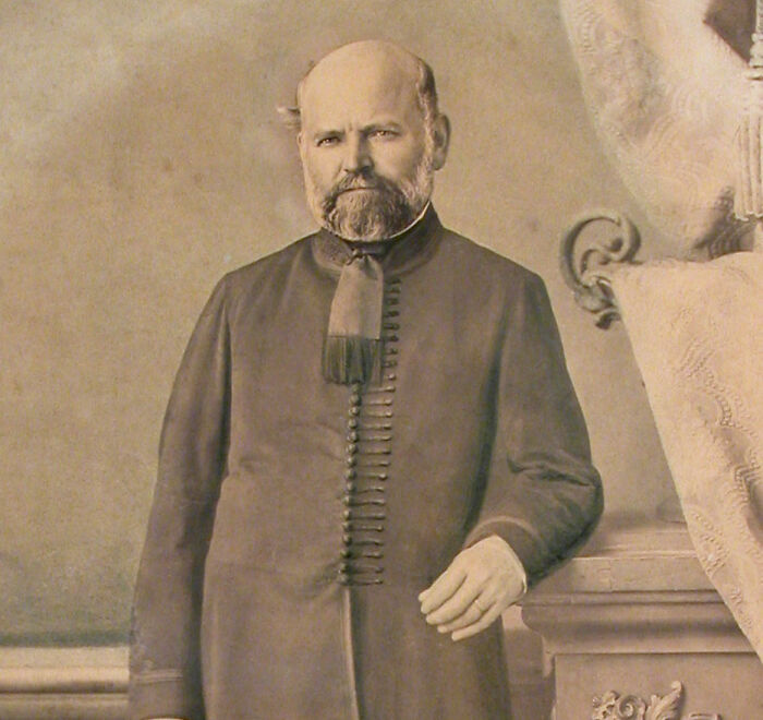 Oops, Should’ve Said Sorry Ages Ago! 27 People Who Totally Deserved a Big Apology