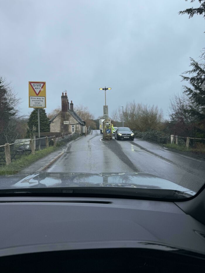 Blokes Collect 5p Per Car. I Thought They Were Joking. No, They Weren’t.