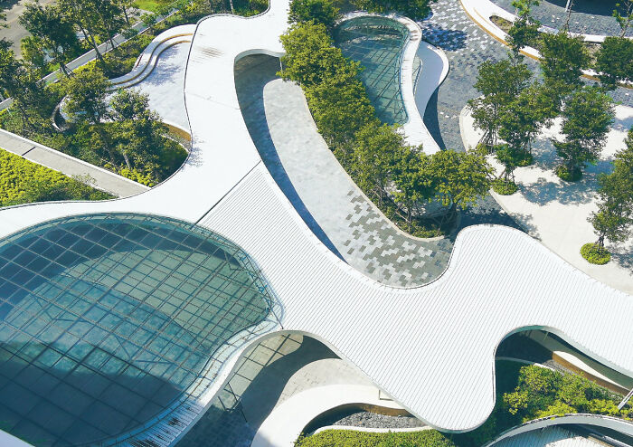 Thailand’s Government Complex by Landprocess: Making Bureaucracy Breezy