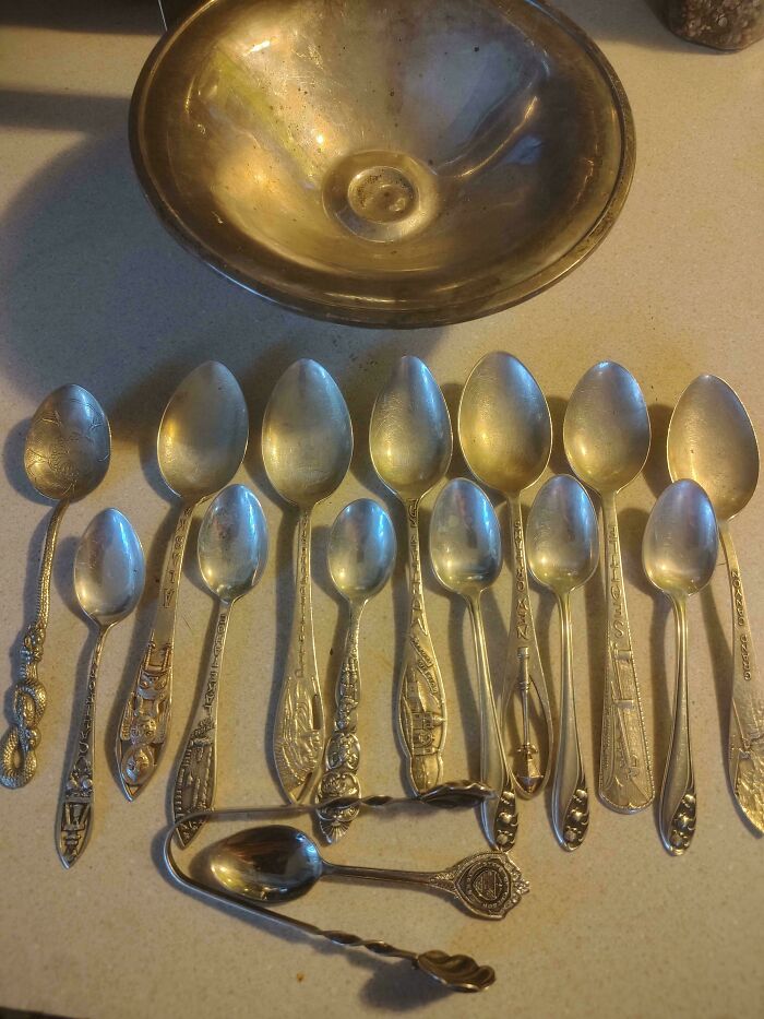 51 Dumpster Treasures That’ll Make You Say, 'Wait, That’s Trash?'