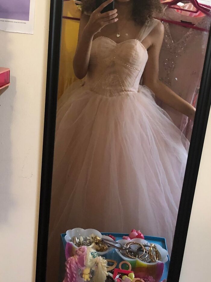 51 Dumpster Treasures That’ll Make You Say, 'Wait, That’s Trash?'