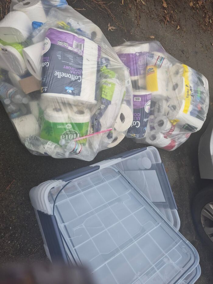 51 Dumpster Treasures That’ll Make You Say, 'Wait, That’s Trash?'