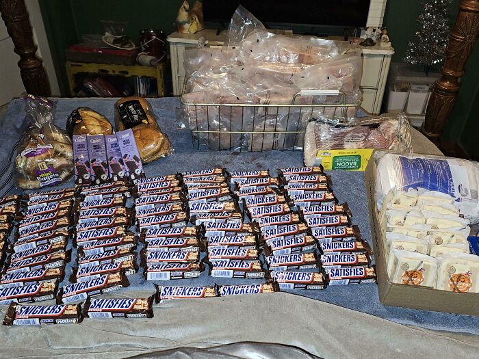 51 Dumpster Treasures That’ll Make You Say, 'Wait, That’s Trash?'