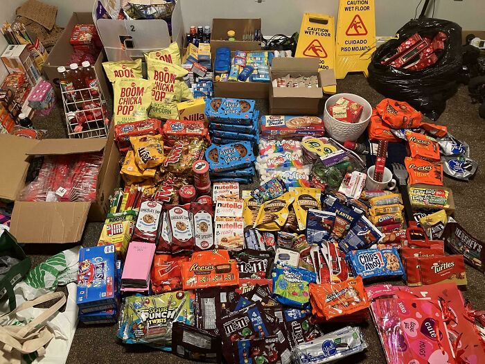 51 Dumpster Treasures That’ll Make You Say, 'Wait, That’s Trash?'