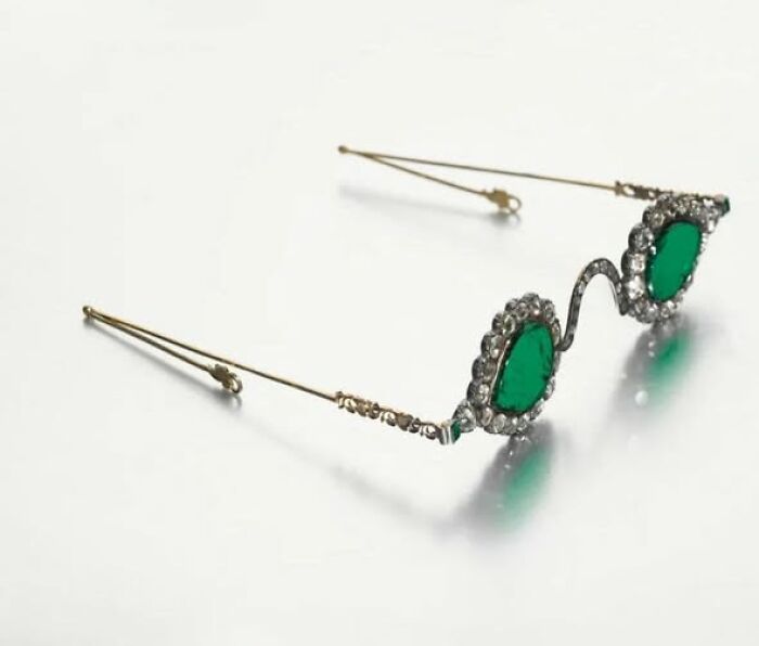 17th Century Mughal Spectacles That Are Basically Royal Bling for Your Eyes