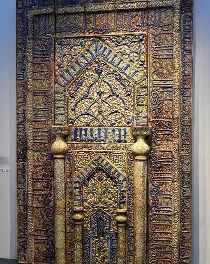 The ‘Gate of Paradise’: Persian Tilework That Looks Like a Glorious Mosaic Explosion