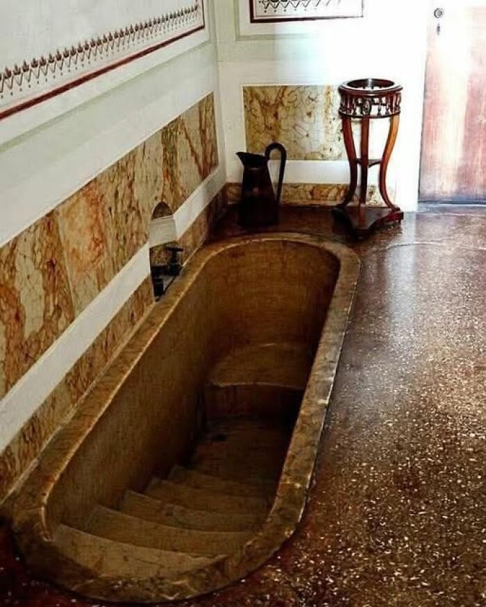 Napoleon’s Private Bathroom—Because Even Conquerors Need a Fancy Bath