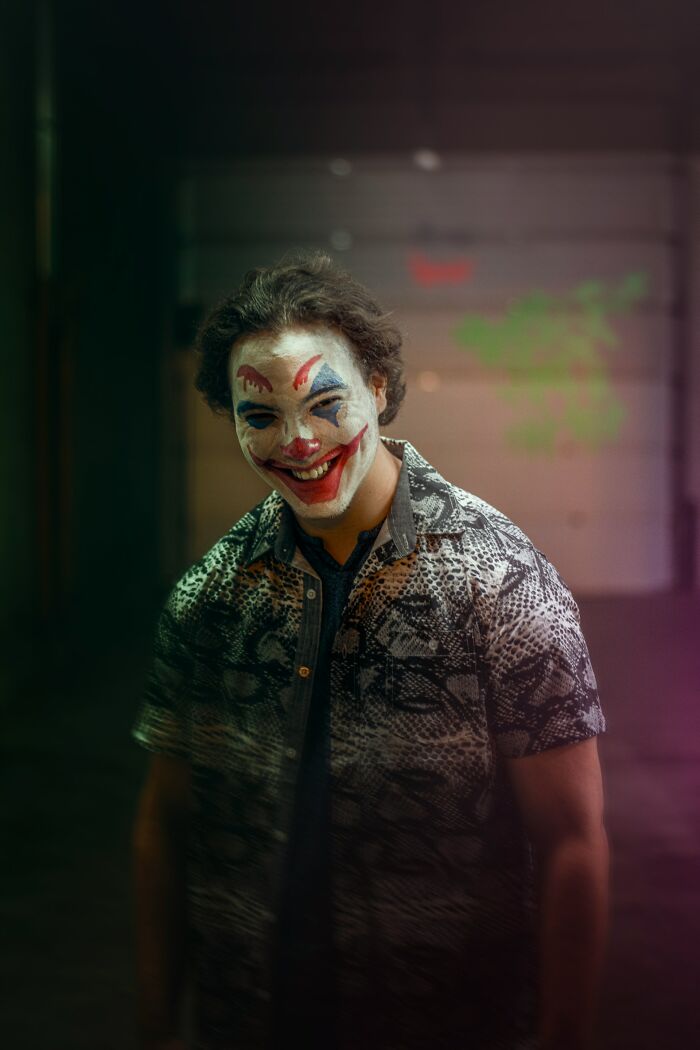 48 Jaw-Dropping Things People Heard Casually That Make You Go "Wait, What?!"