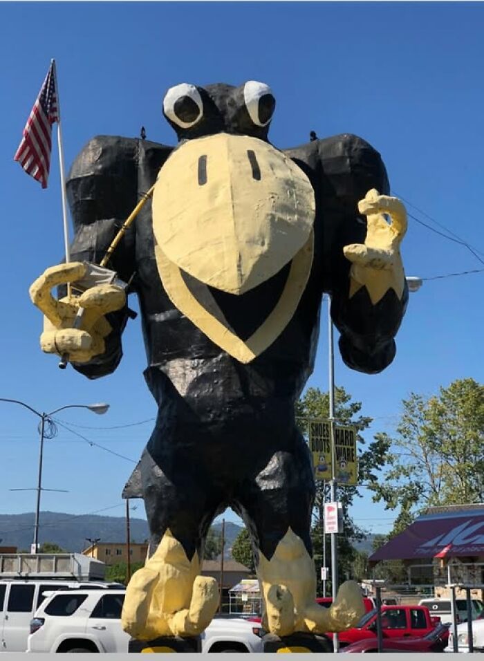 Hardware Store Sightings: Wrong On So Many Levels in Medford, Oregon