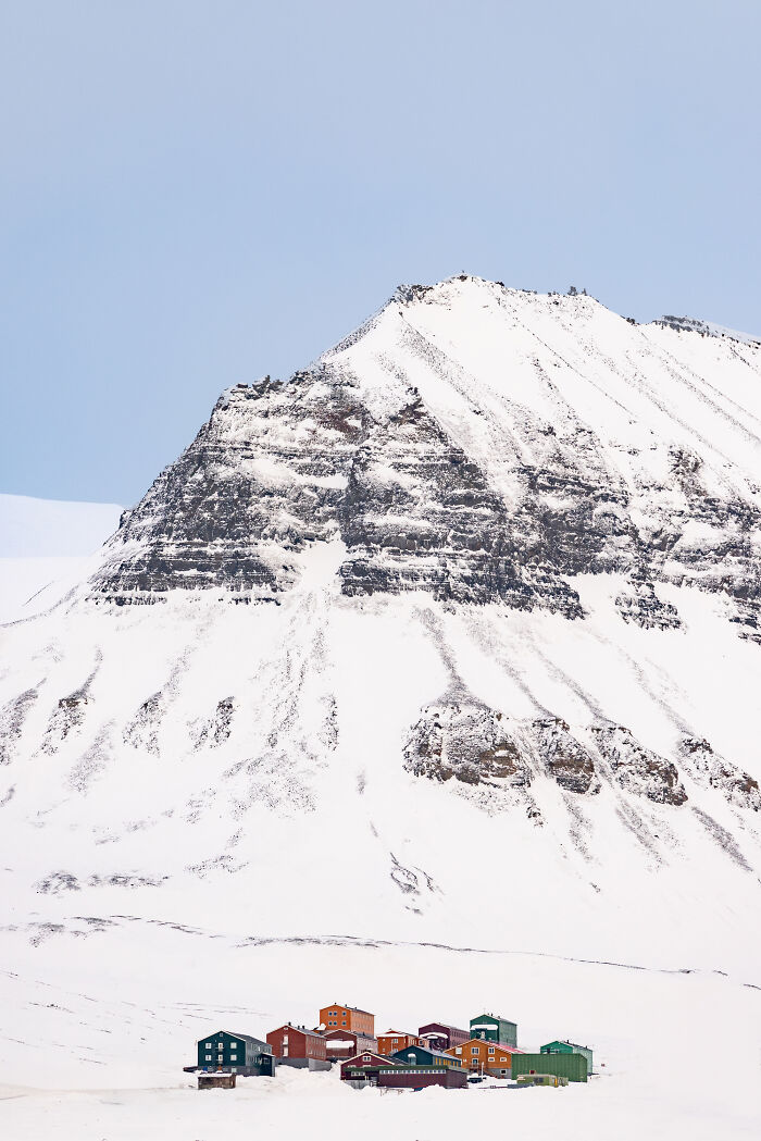 "Snow Town" — Norwegian Color Pop