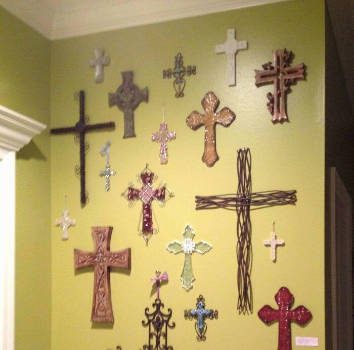 The Weirdest ‘Red Flags’ People Spot When Visiting Someone’s House