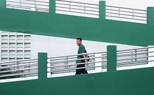 Peek These Hilarious Street Snaps That Totally Caught Life Off-Guard!