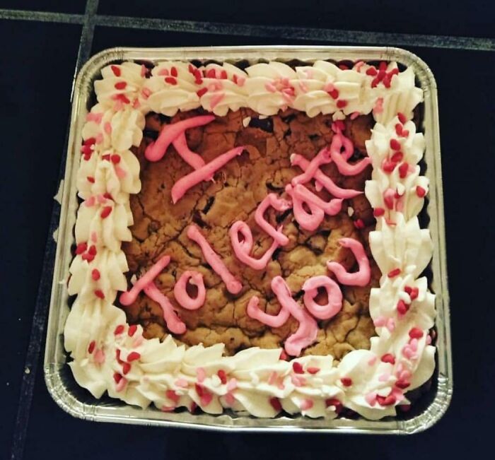 My Wife Made Me A Valentine’s Cake And It’s Deliciously Funny