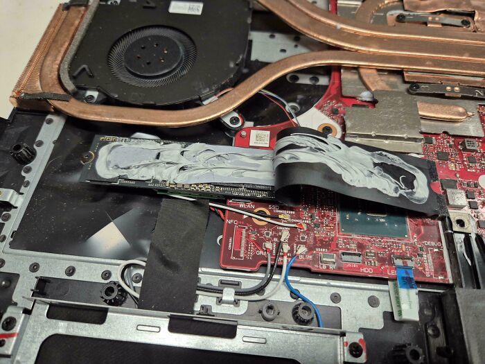 Client Replaced Thermal Paste. Laptop Stopped Working. Surprise!