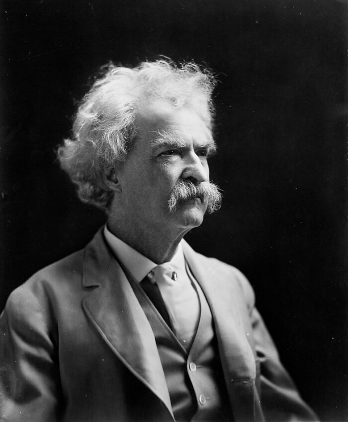 Mark Twain’s Wise Guy Look, 1907