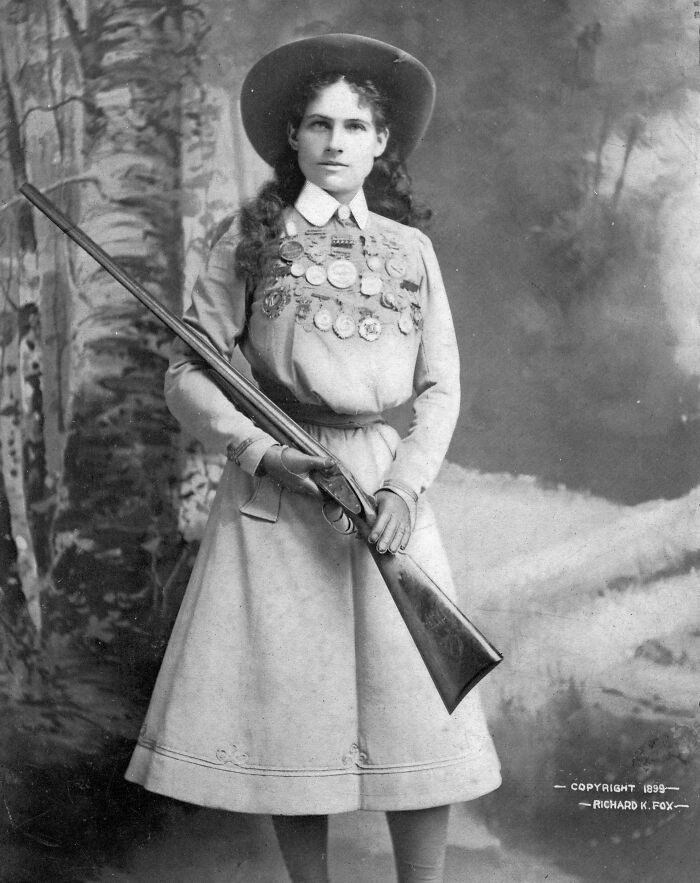 Annie Oakley: Little Sure Shot, 1899