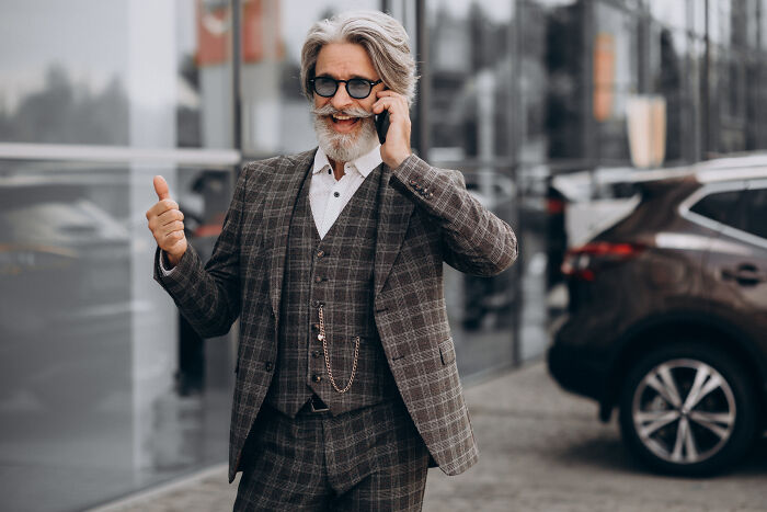 54 Surprising Things People Learned Hanging Out With the Ultra-Rich