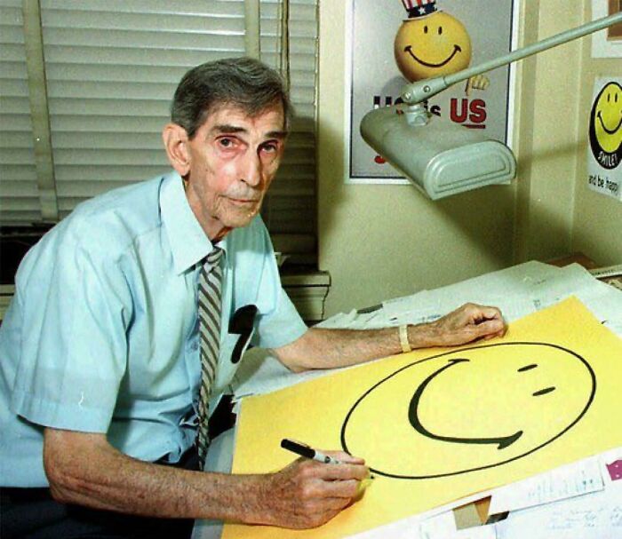 Meet the Guy Who Drew the Smiley Face We All Know (1960s)