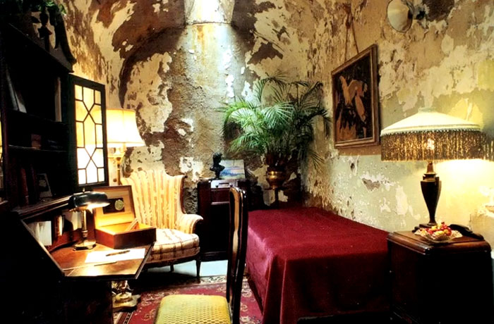 Al Capone’s Not-So-Comfortable Prison Cell, Eastern State Penitentiary
