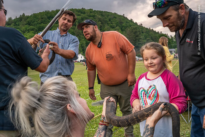 “Education Outreach” By Javier Aznar González De Rueda