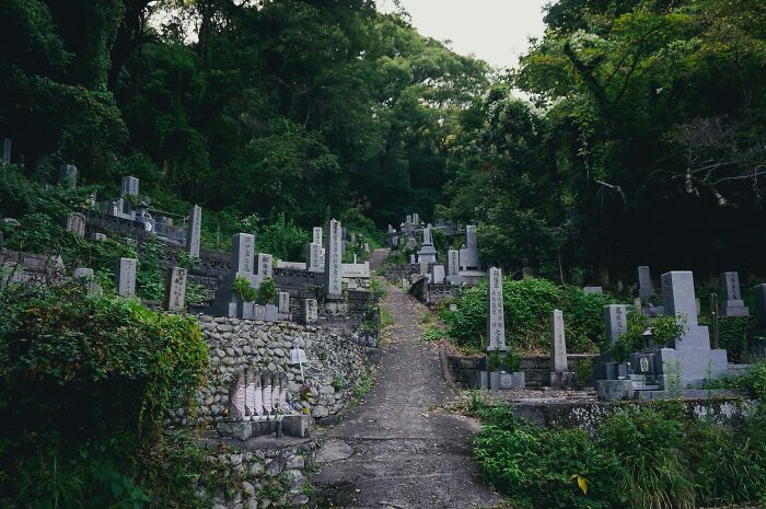 Wait, They Actually Shared These Creepy Stories?!