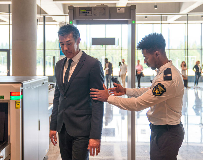 Wait, Airports Have Secrets?! 32 Insider Confessions That’ll Blow Your Mind