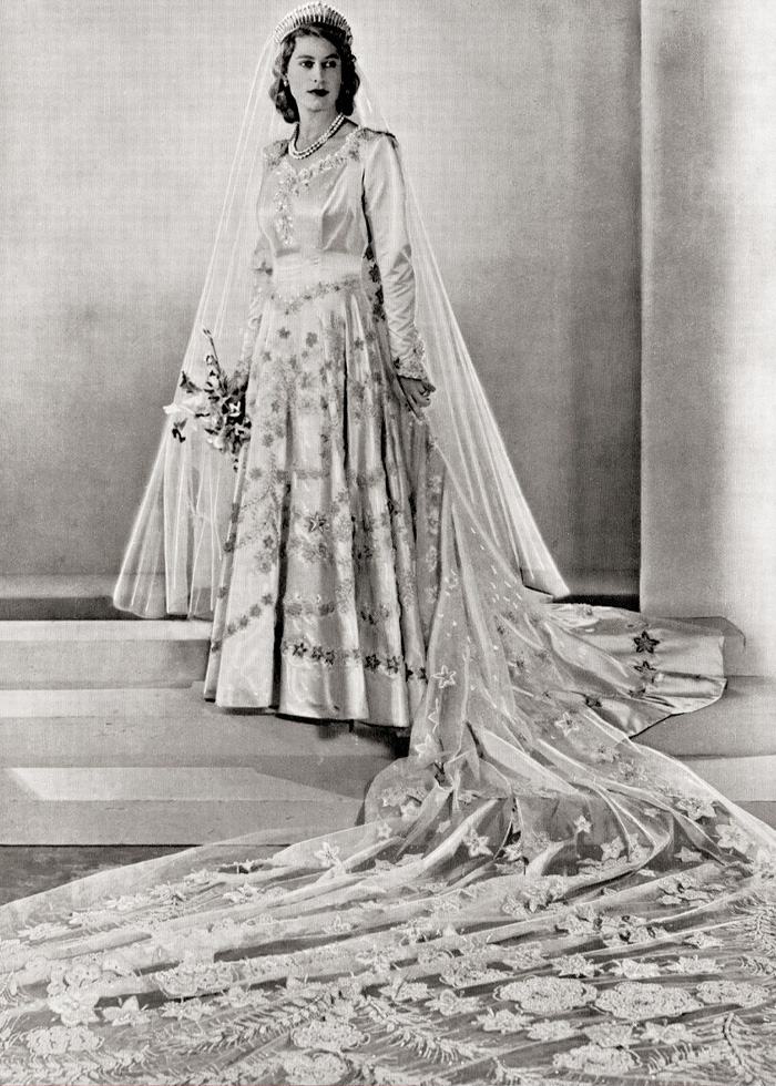 Queen Elizabeth II’s Hopeful 1947 Dress