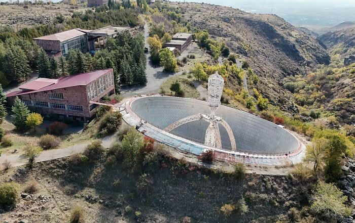 Wait, They Actually Took Photos Inside These Abandoned Places?!
