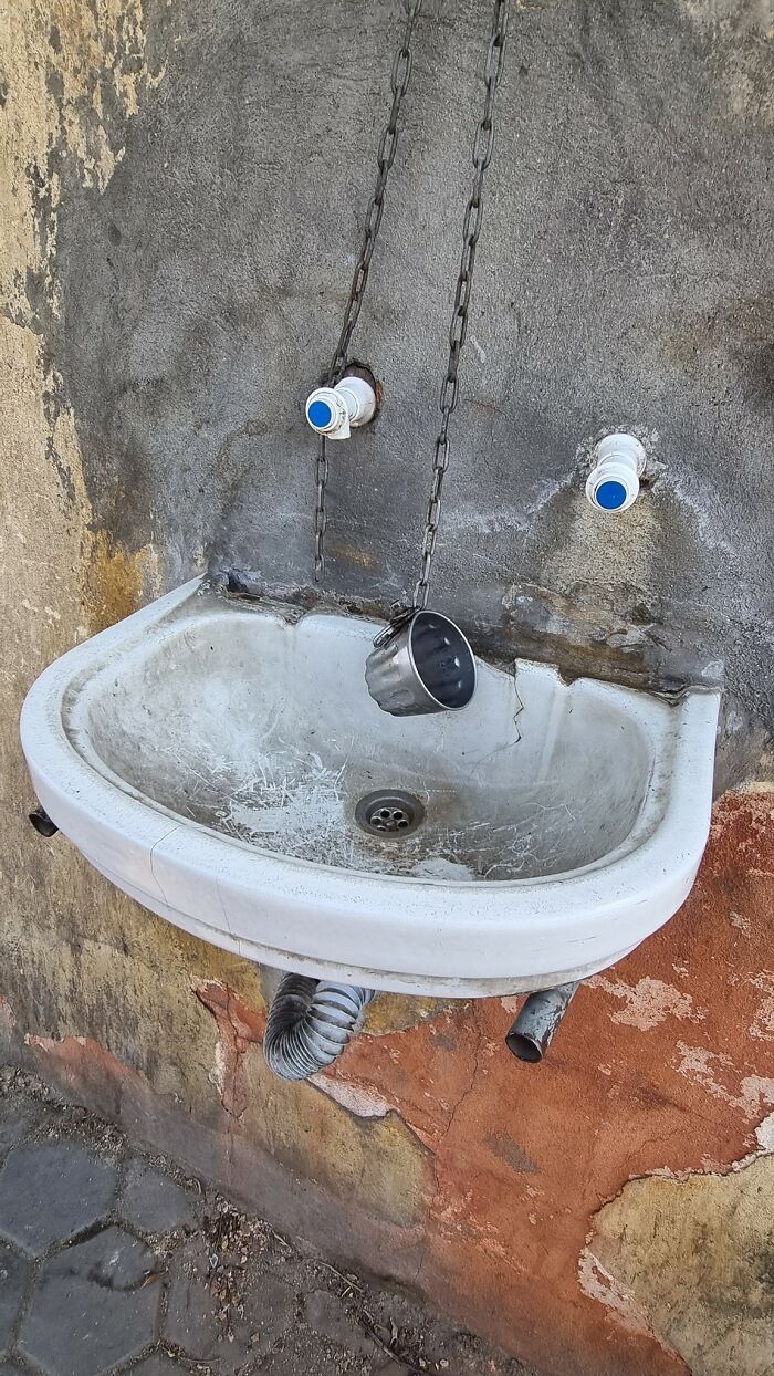 Wait, Your Toaster’s Judging You? 50+ Objects That Secretly Have Faces!