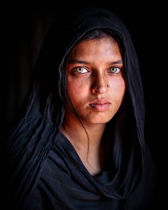 21 Stunning Shots of Rare Light Eyes in Bangladesh That Will Make You Go Whoa