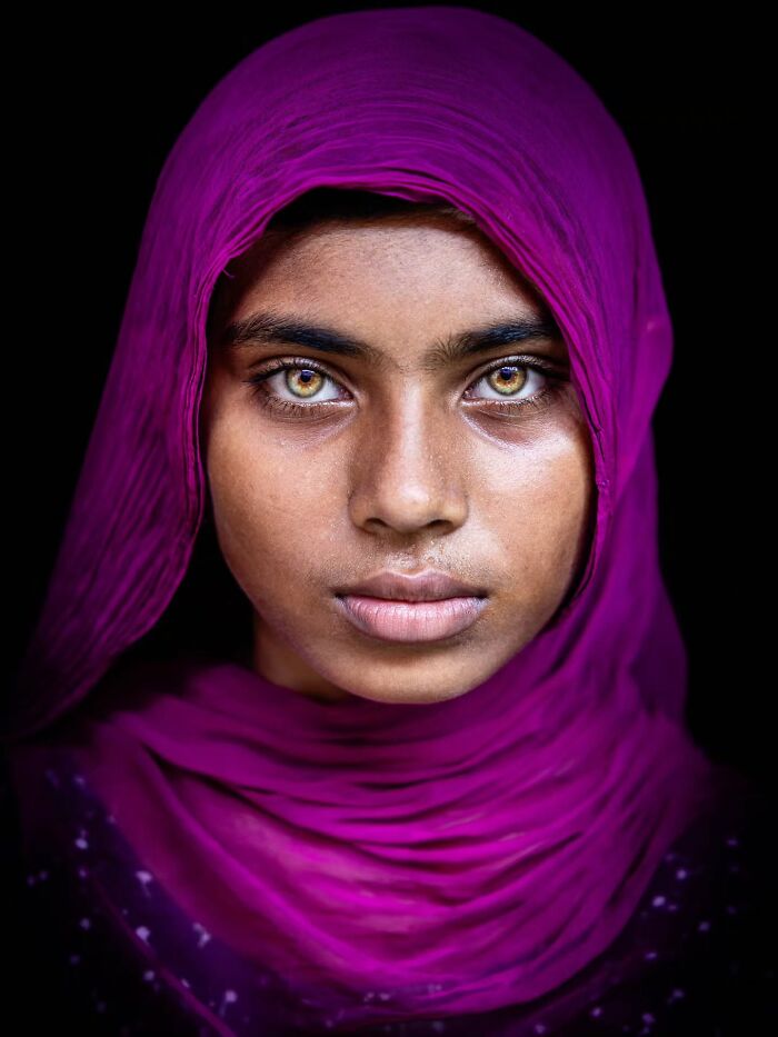 21 Stunning Shots of Rare Light Eyes in Bangladesh That Will Make You Go Whoa
