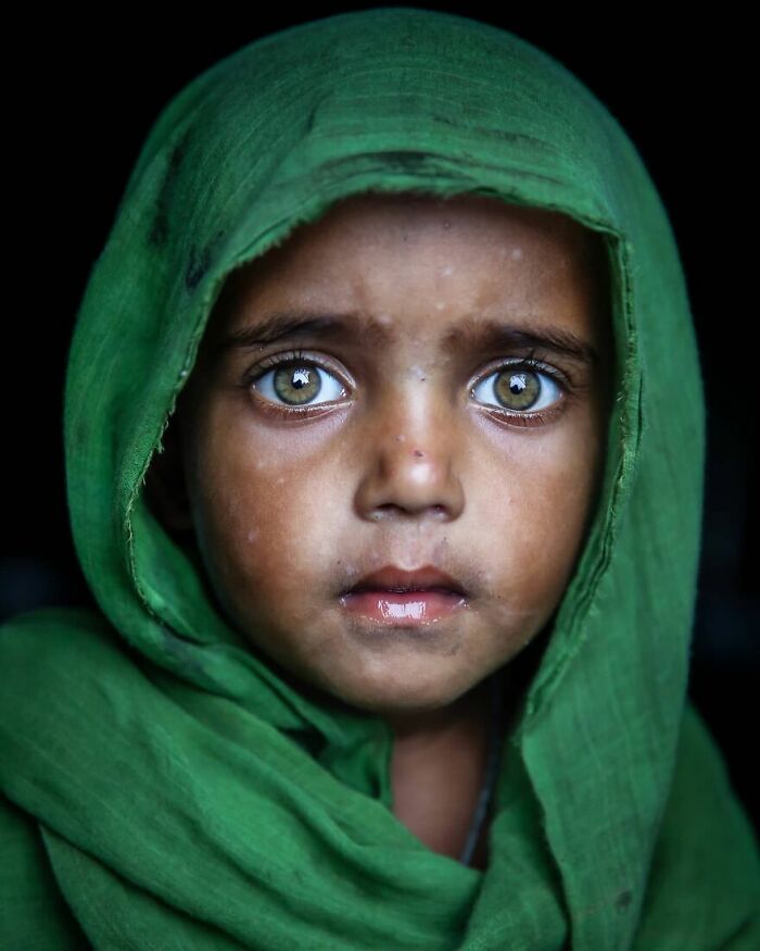 21 Stunning Shots of Rare Light Eyes in Bangladesh That Will Make You Go Whoa