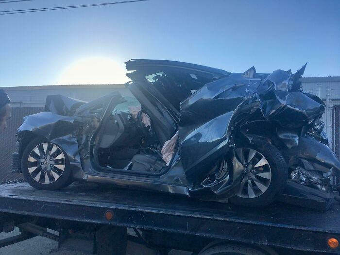 Wait, People Who Work With The Dead Shared Their Wildest, Weirdest Stories!