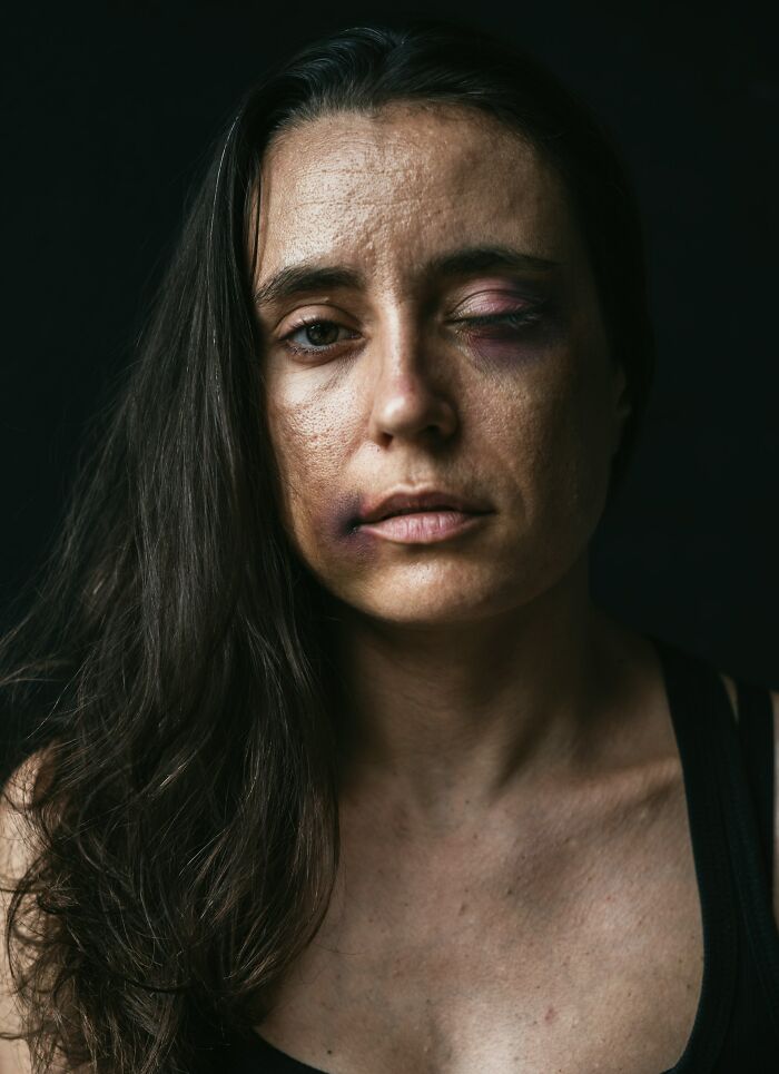 Wait, People Who Work With The Dead Shared Their Wildest, Weirdest Stories!