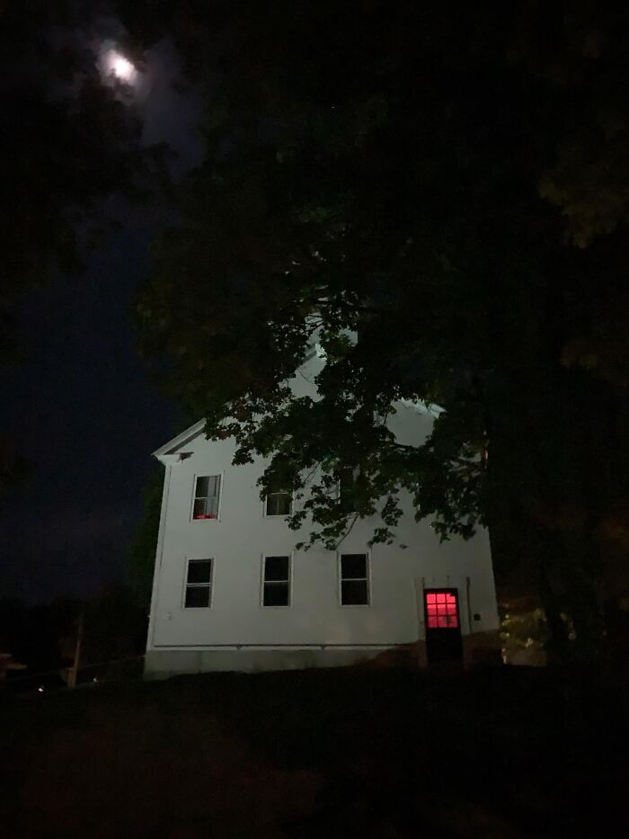 Wait, They Actually Took Pics Of These Weird, In-Between Places?!