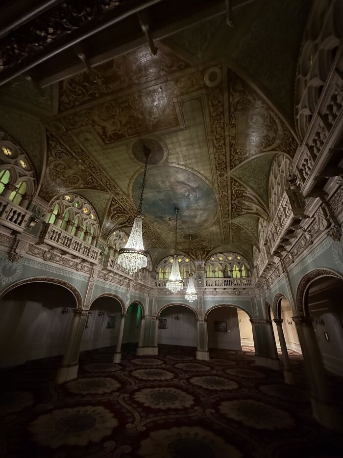 Wait, They Actually Took Pics Of These Weird, In-Between Places?!