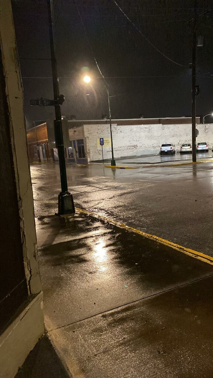 Wait, They Actually Took Pics Of These Weird, In-Between Places?!