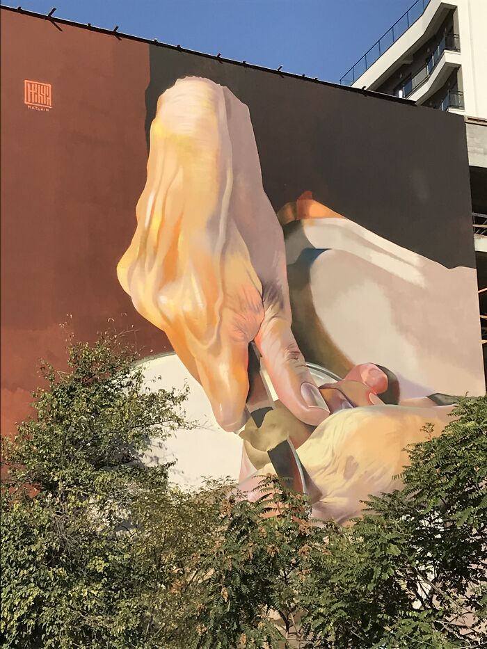 Check Out These Awesome Street Art Finds in Tbilisi!