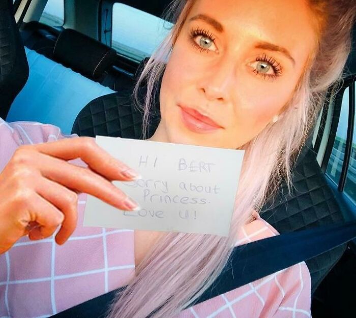 Is This Photoshopped? I Think It Is, But Help!