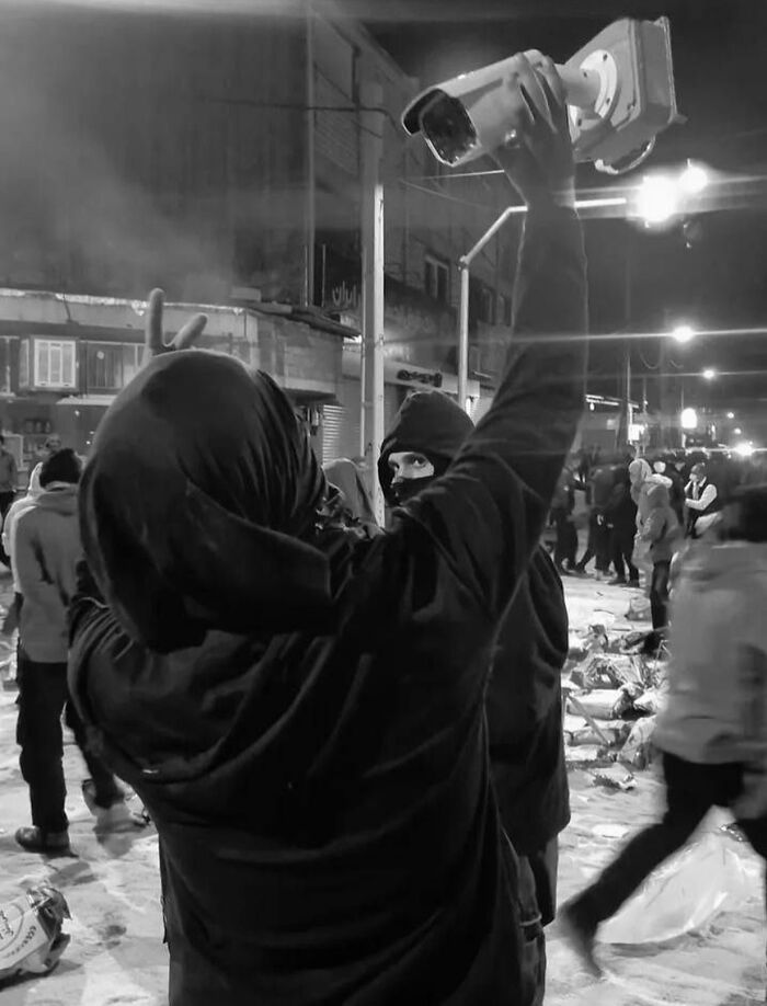 Wait, These Photos Nailed the Timing Like Total Pros!