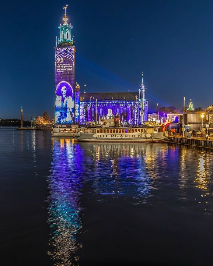 These Night Photos Are So Cool You'll Forget It's Dark Out