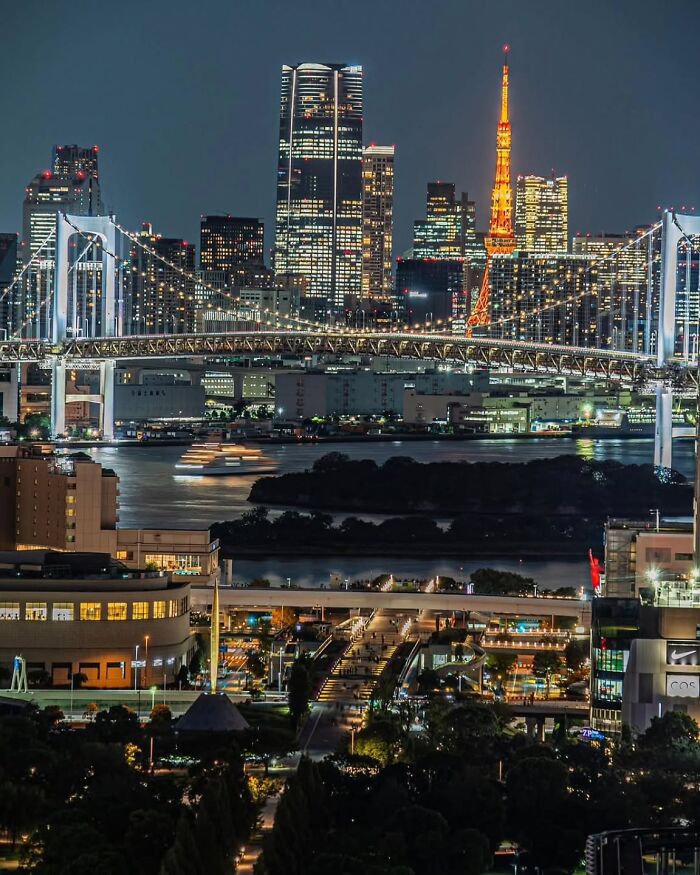 These Night Photos Are So Cool You'll Forget It's Dark Out