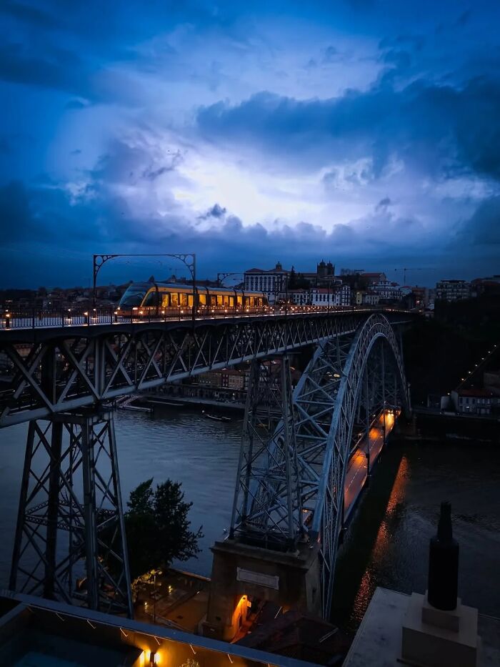 These Night Photos Are So Cool You'll Forget It's Dark Out