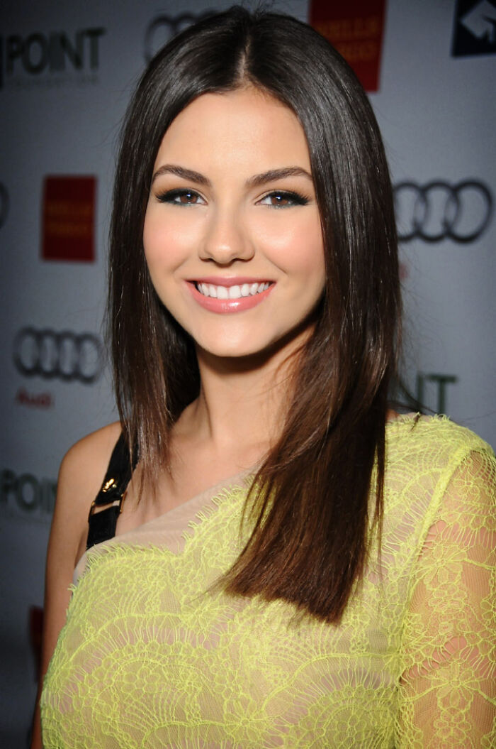 Victoria Justice: Nickelodeon’s Sweetheart, 33
