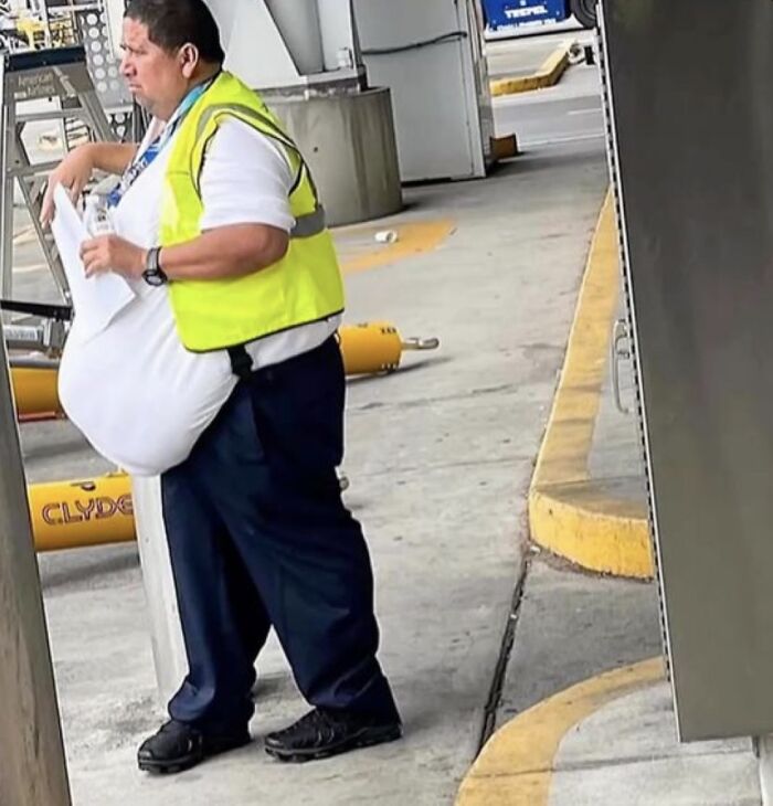 20 Weird Photos That Will Make You Do a Double Take