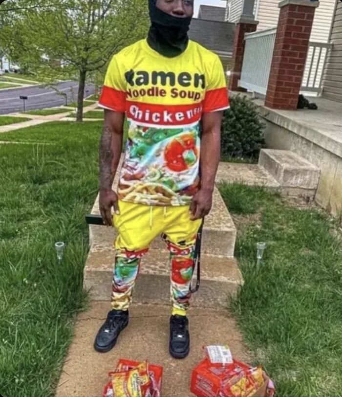 20 Weird Photos That Will Make You Do a Double Take